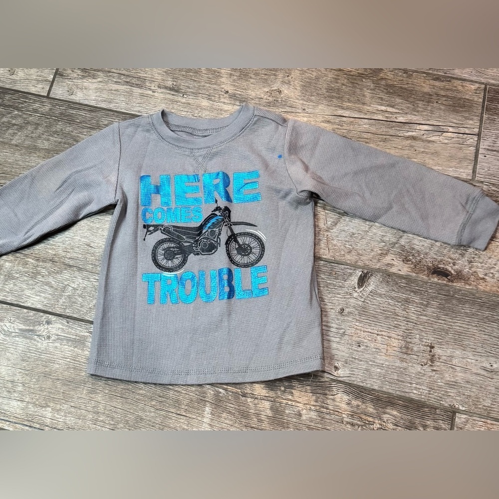 Shirt - Picture 2 of 5